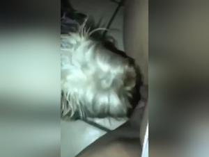 Vidéo de zoophilie : une femme et son chien dans une relation extrême