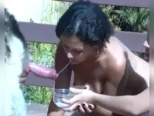 Sensual Latina and her Hungry Mouth