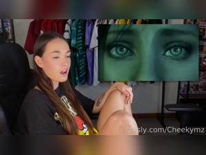 Impactante animacion erotica: una mujer y un perro en una escena de bestialidad