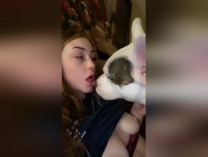 Vidéo Amateur: Sexe avec un Chien
