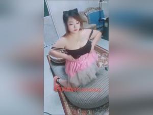 Raunchiest Hundeporno Scene: Asian Girls Having Sex with Dogs