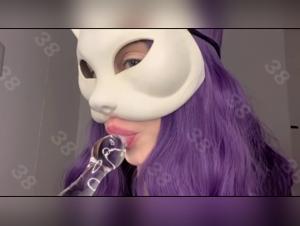 The Slut Dog Evva Lets Herself Screwed by the Most Gorgeous Dog at the Zoo