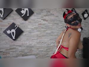 Video excerpt bestiality: a unique experience